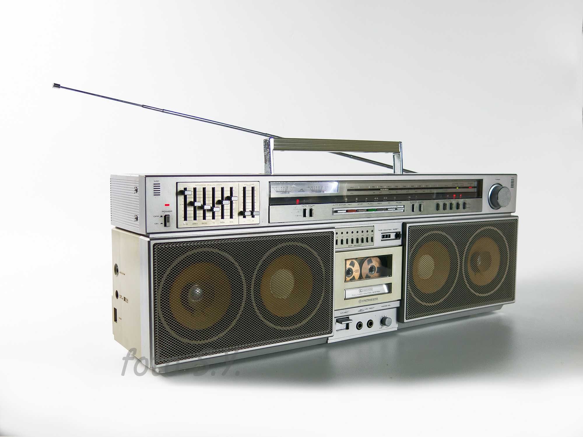 Магнитола PIONEER SK-900