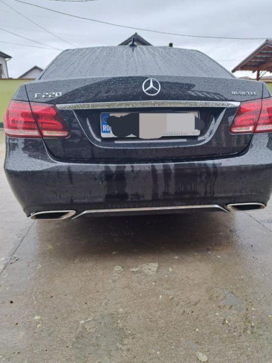 Mercedes-Benz E220  an 2015