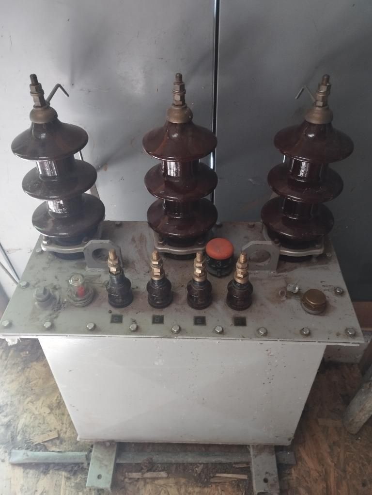 Vând transformator electric înaltă tensiune
