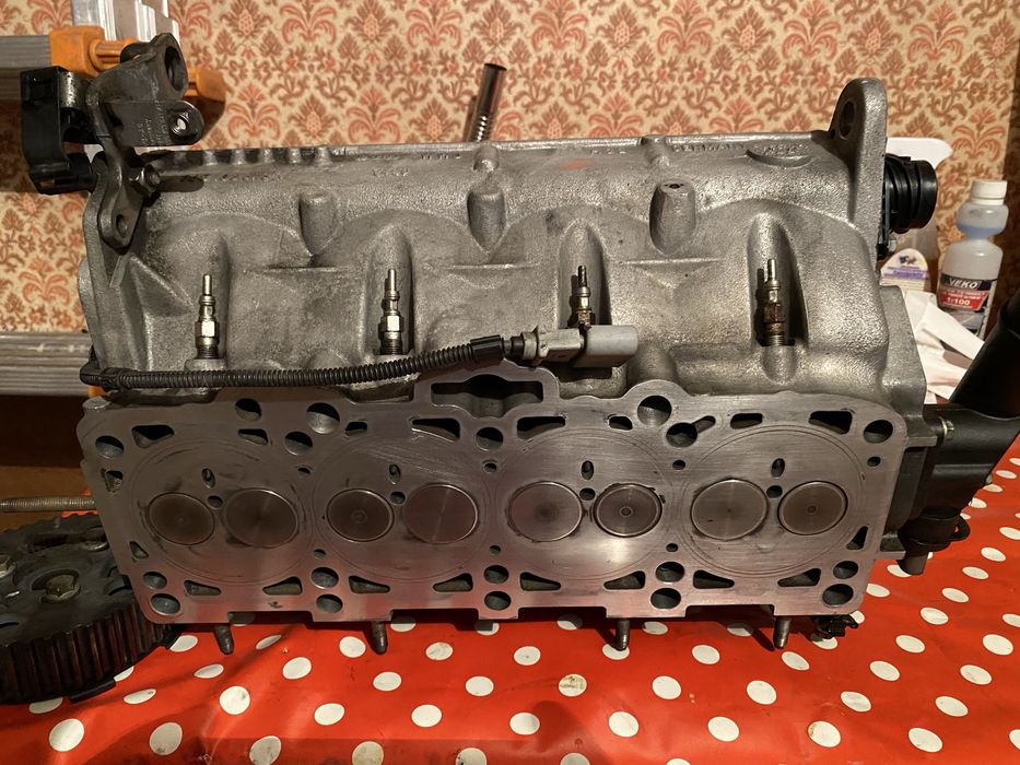 Глава за Пасат6 2.0 TDI осем клапана 2008г.