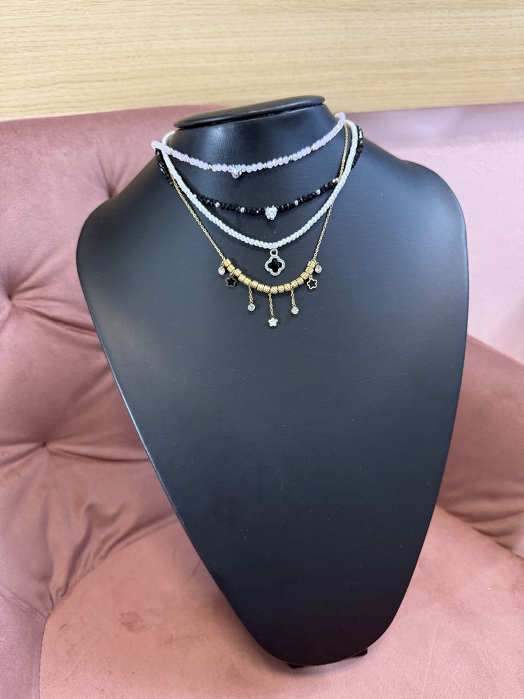 Van Cleef Miu Miu Prada