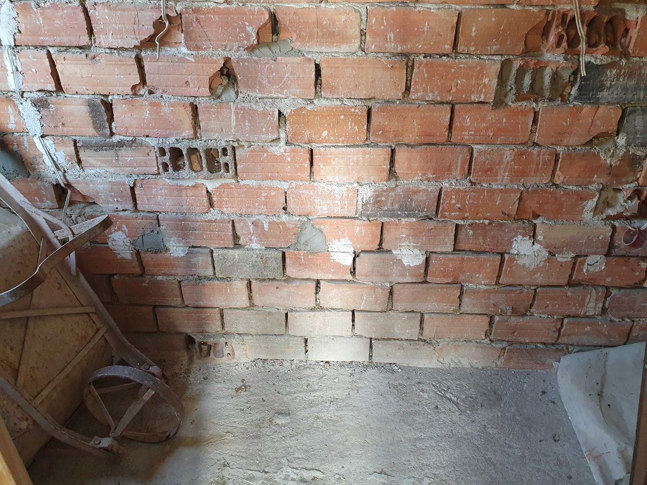 Продава се Къща в Казанлък - 100 кв.м за 663 €/кв.м - Снимка #5