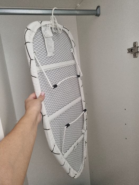 Masa de calcat joasa