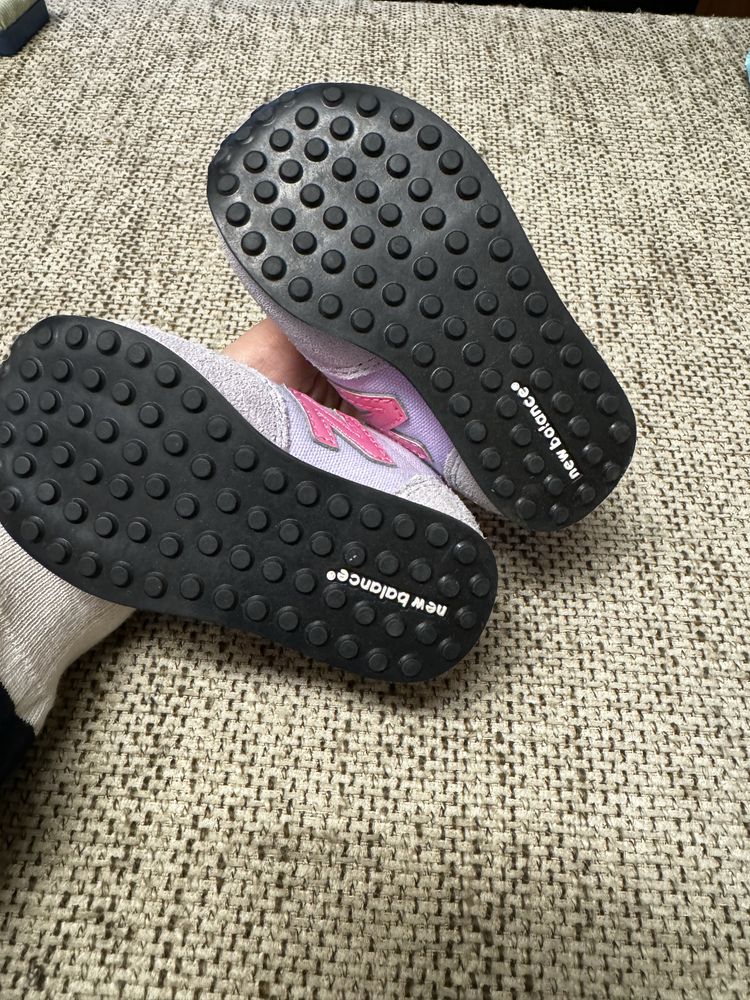 New balance маратонки