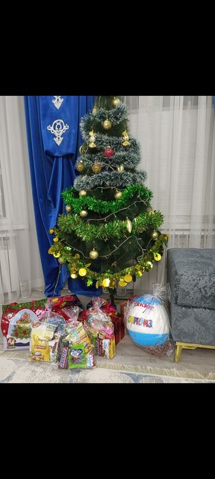 Елка новогодняя б/у