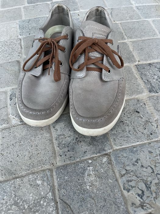 LACOSTE piele mar.43 28 cm