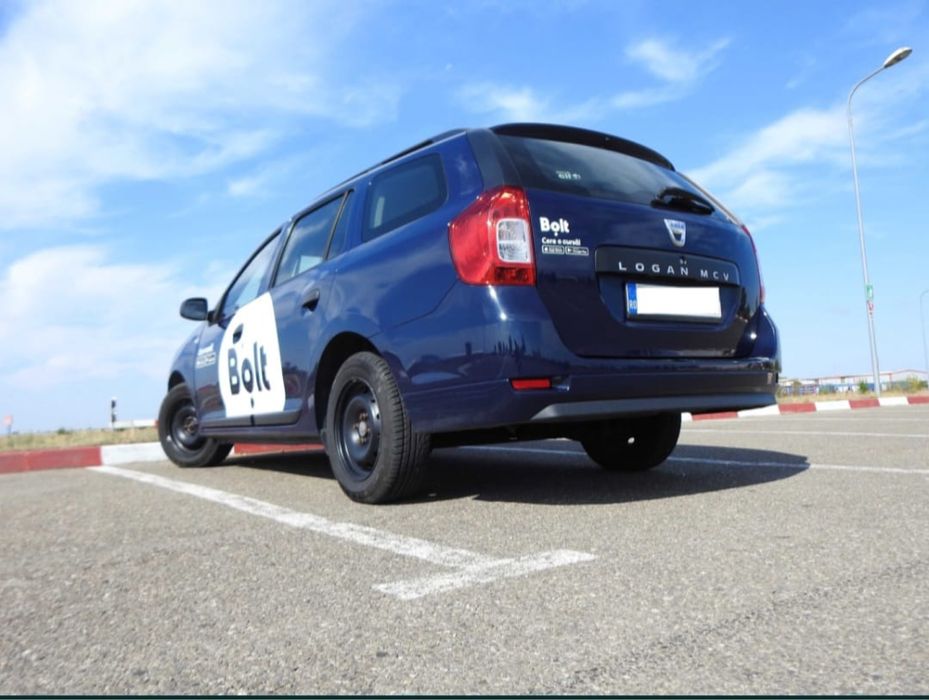 masina Bolt /auto de închiriat/Bolt/Uber