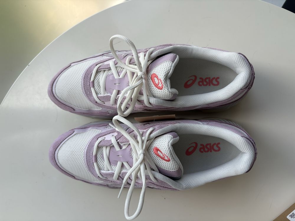 Asics Gel Nyc Cream/Rose Water 46.5 EU