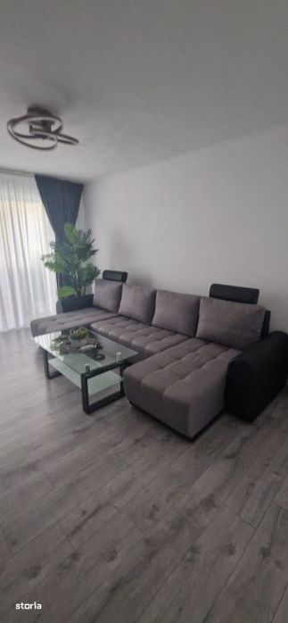 apartament 3 camere Razboieni, etaj 2