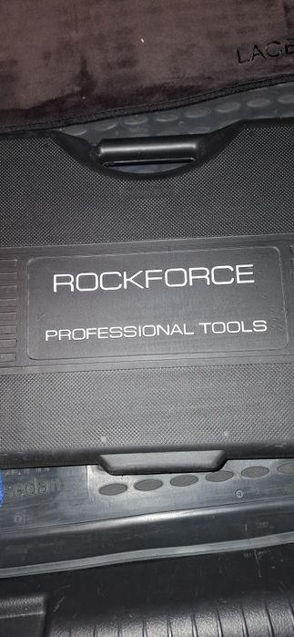 Продаётся набор инструментов. Состояние  новое.