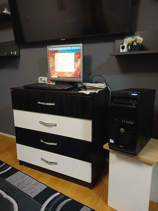 Vând calculator PC complect  HP