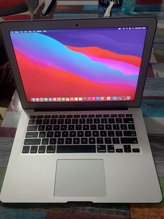 Vand Macbook Air  13-inch