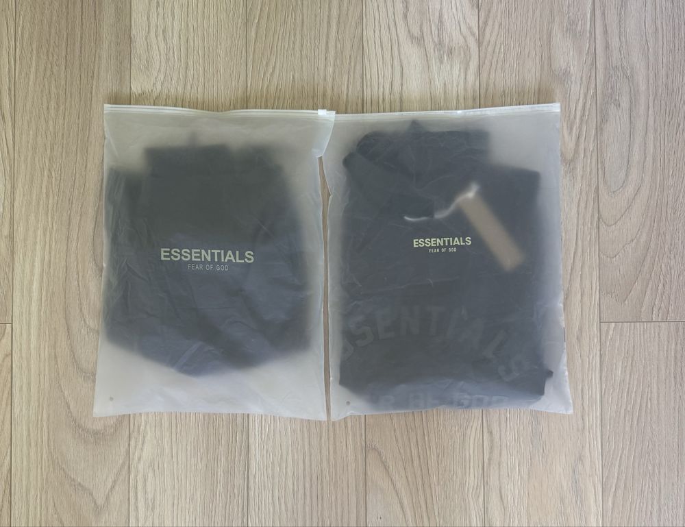Essentials Fear of God летен екип
