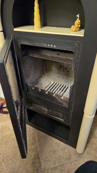 Камина с керамични плочи