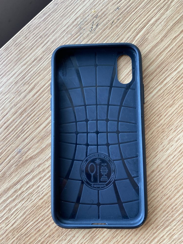 Husa Spigen iPhone Xs PERFECTA