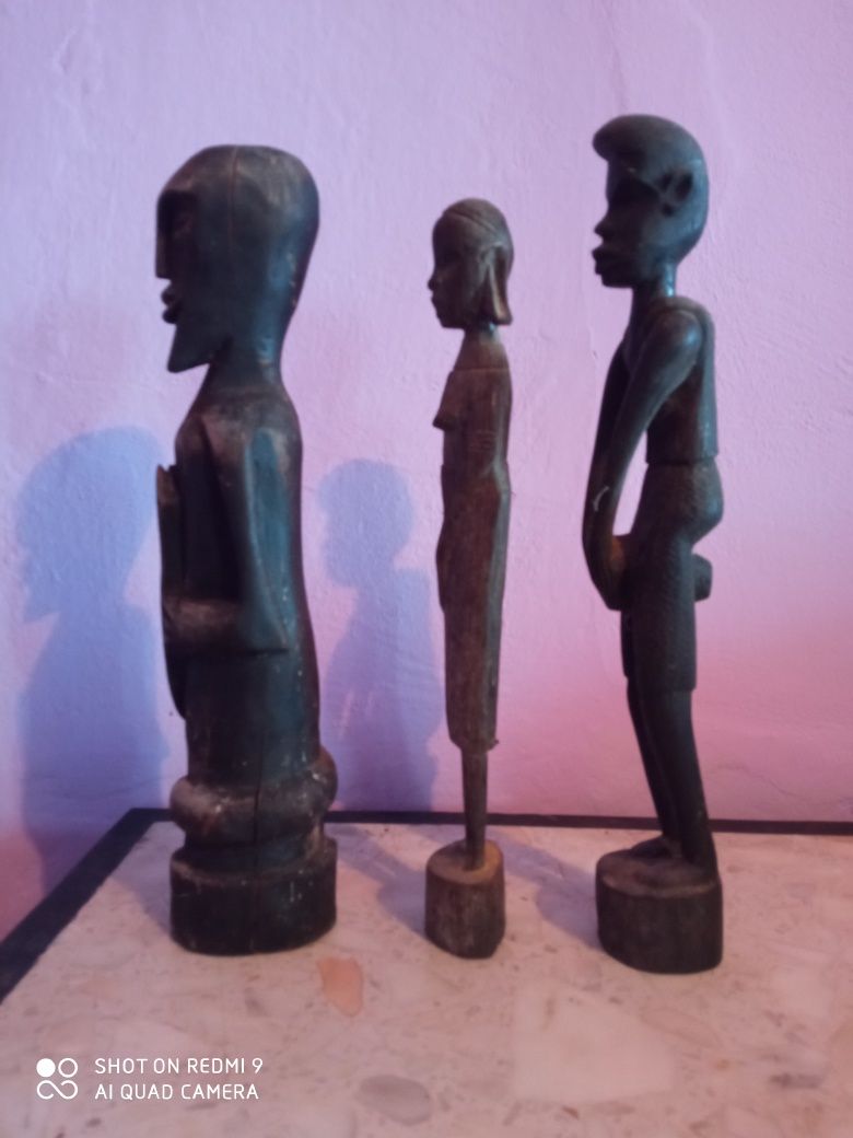 Statui africane vechi