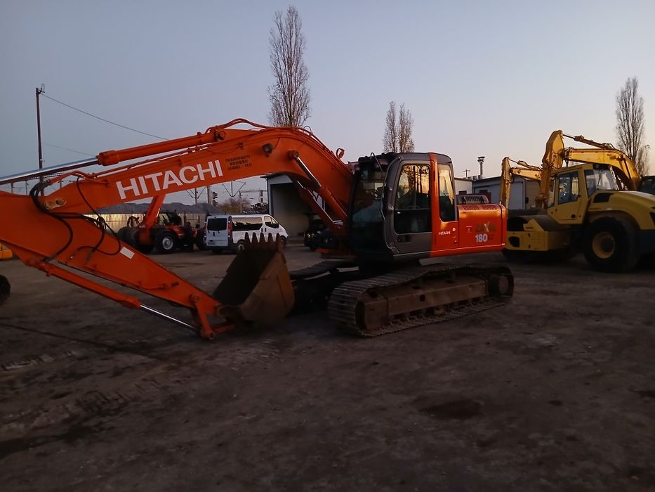 Vand excavator Hitachi 180 LC