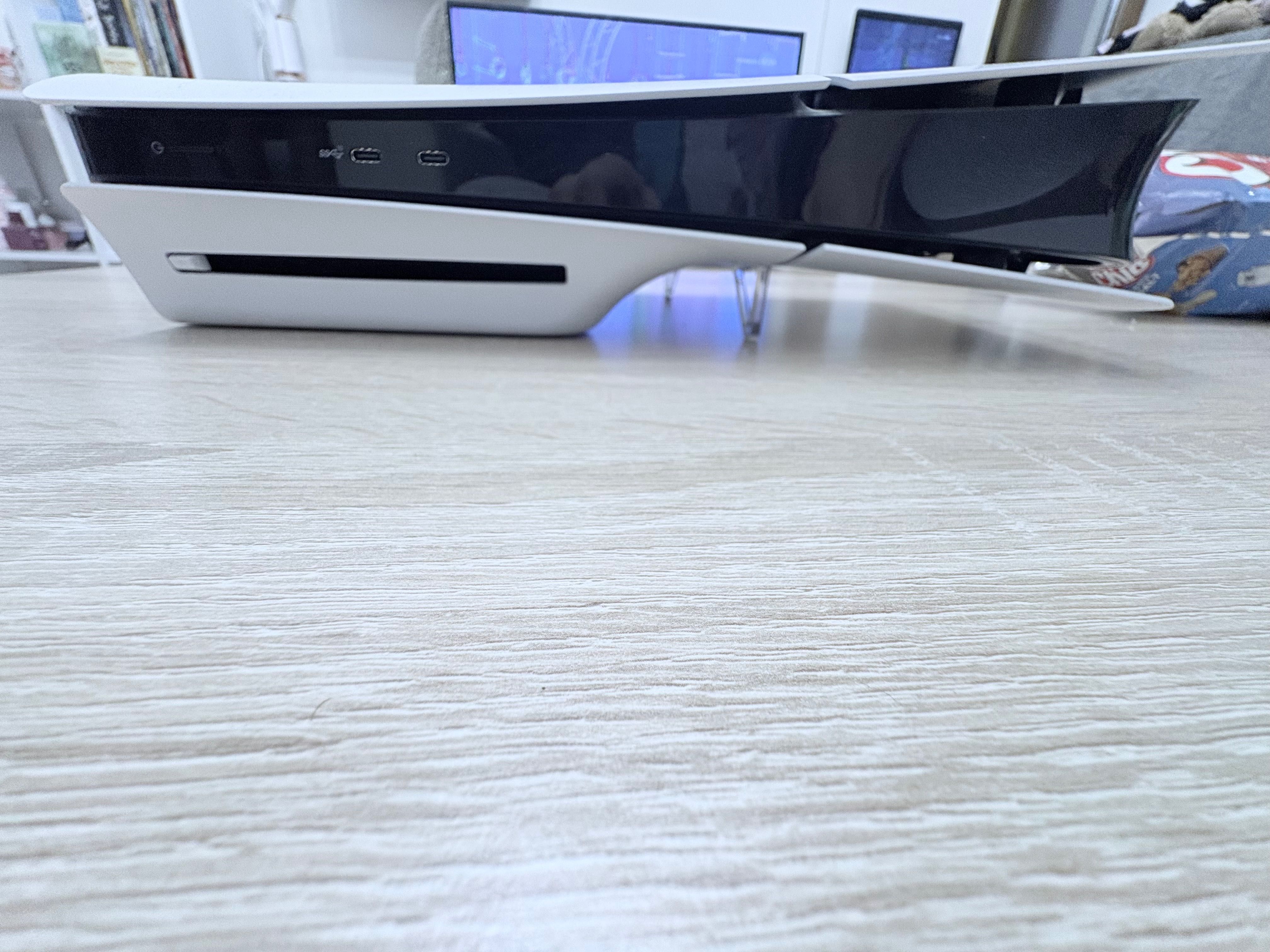 Sony PS5 нов в гаранция