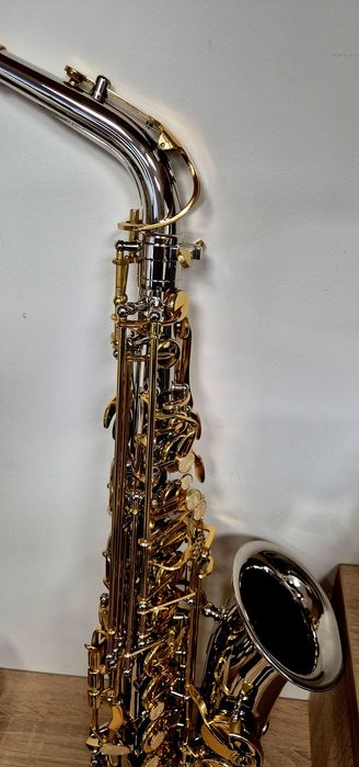 Алт Саксофон  Ново