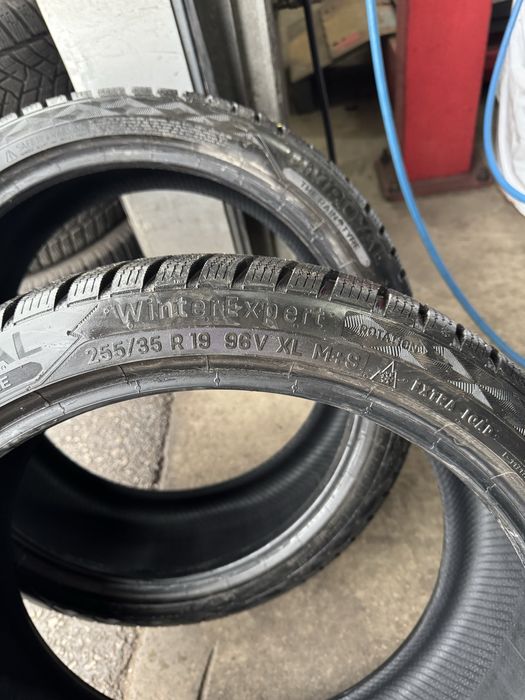 Зимни гуми 19" Uniroyal Winter Expert спорт пакет