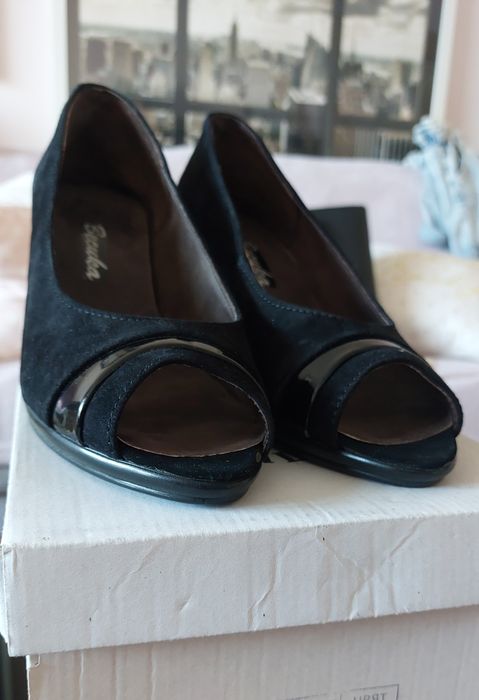 Елегантни обувки естествен велур