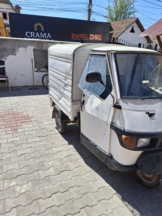 Vând Piaggio Tuc Tuc
