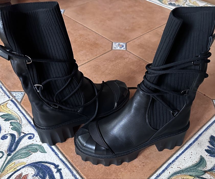 Ботуш естествено кожа