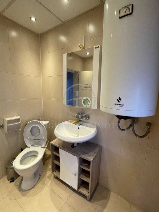 Продава се Четиристаен апартамент в Пловдив, Център - 114 кв.м за 1969 €/кв.м - Снимка #13