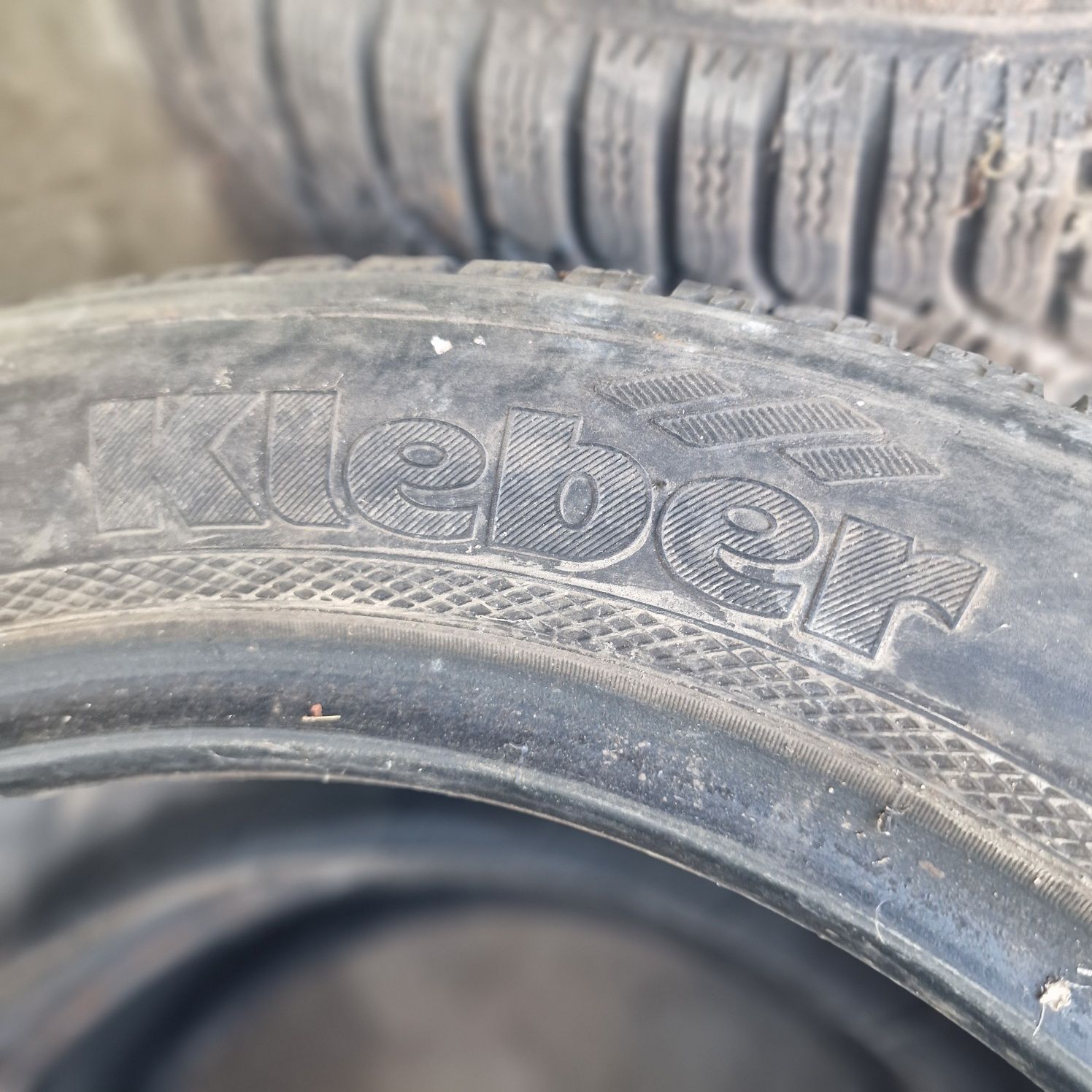 Зимни гуми  205/55/16 kleber