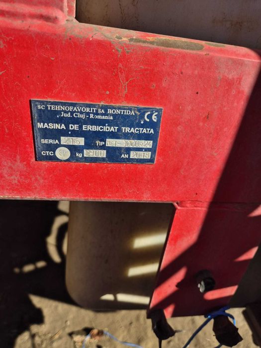 Masina Erbicidat  Apollo , 3000 l, 24 m deschiderea , GPS