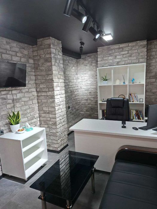 Центр. Площадь Х.Алимджана. Дархан. Сдаётся в аренду комфортный офис.