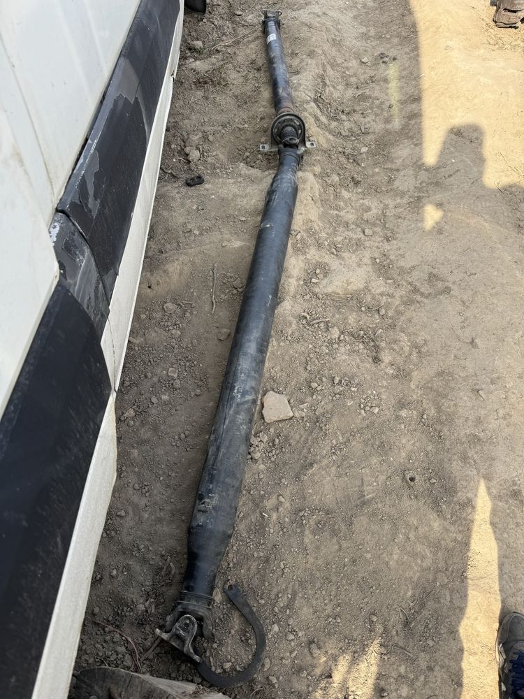 Продавам кардан vw crafter