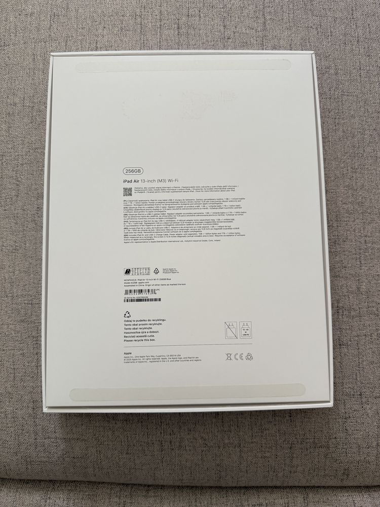 Apple ipad air 13”, M3, 256gb wifi, blue , nou