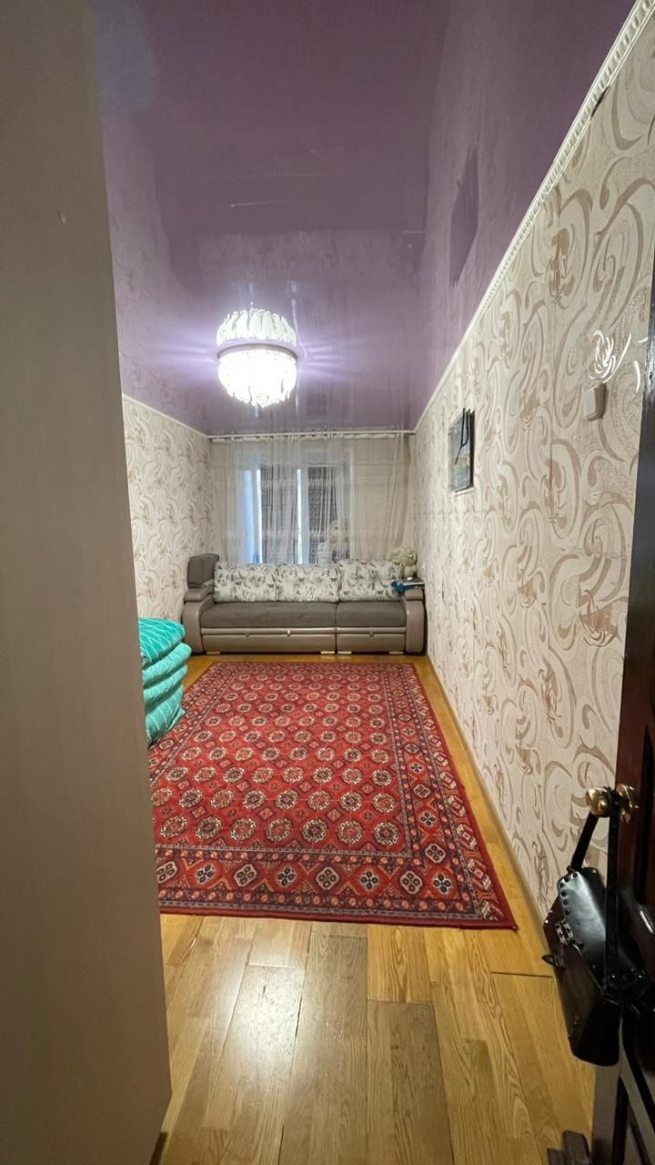 Продам отличную трёхкомнатную квартиру в районе 10 ясли-сада, 10 школы