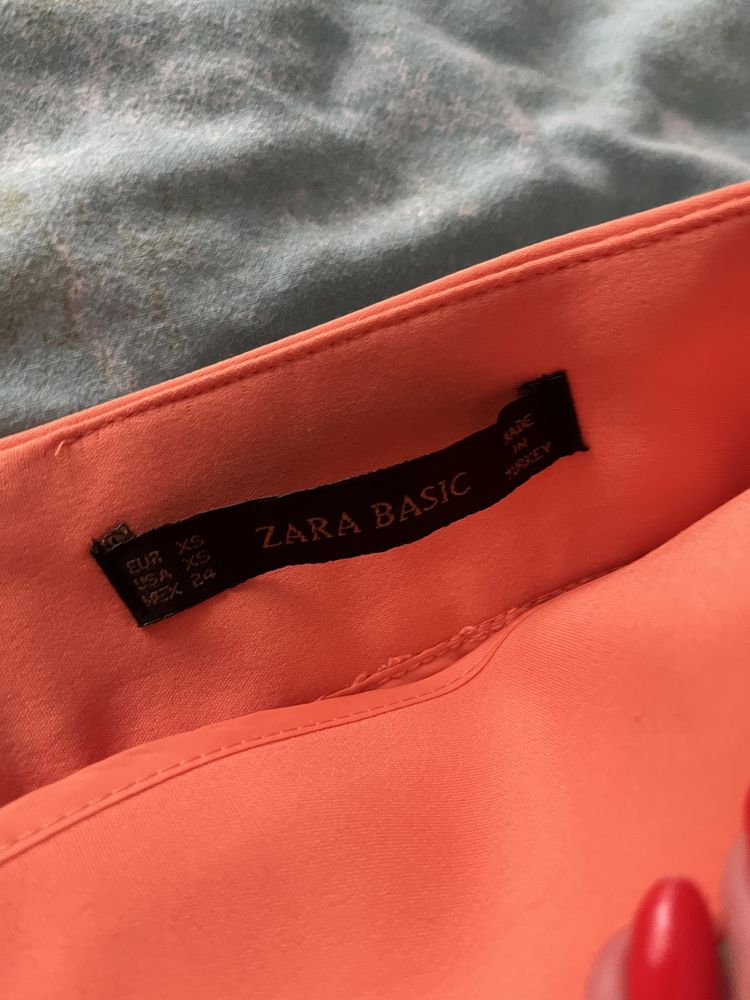 Fusta Zara Xs purtata o data