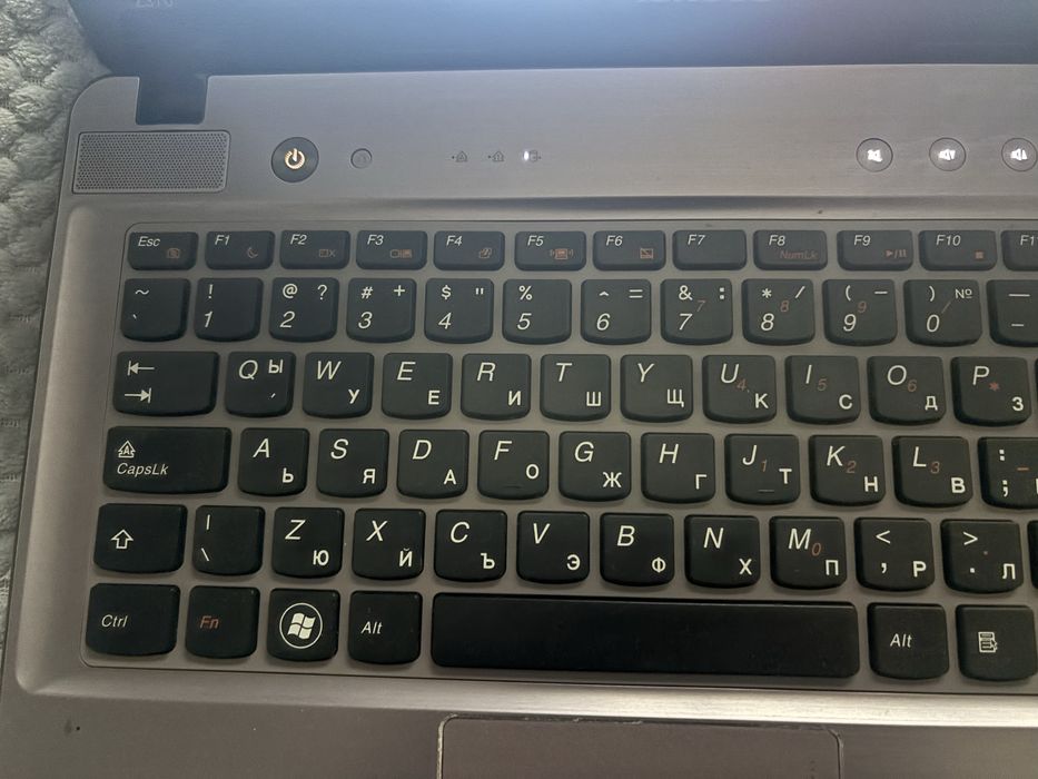 Лаптоп LENOVO Ideapad