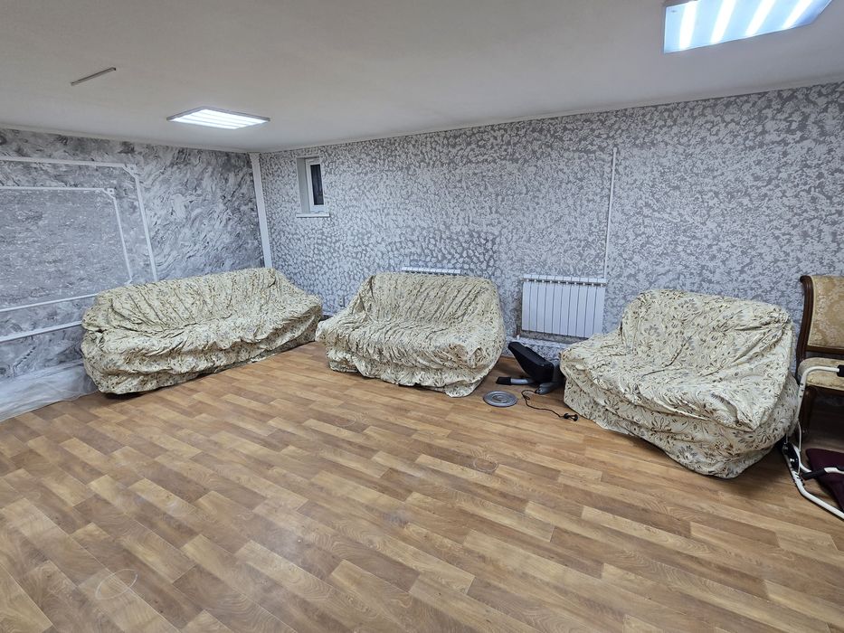 Продам 3 диванчика