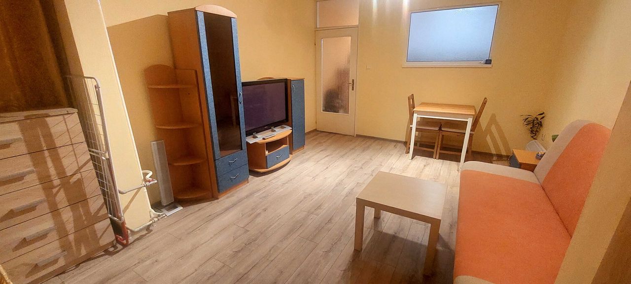 Дава се под наем Едностаен апартамент в София, Център - 35 кв.м за 331.5 € - Снимка #1