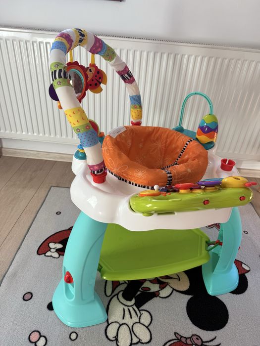 Jumper rotativ cu centru de activitati