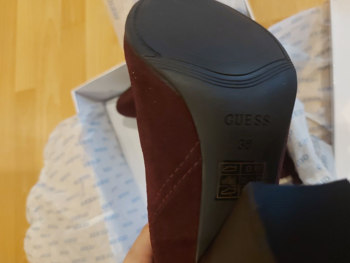 Guess Botine piele intoarsa 38