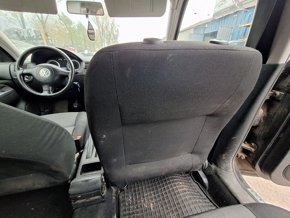Scaun fata pasager dreapta VOLKSWAGEN GOLF IV Variant 1J5 1999 - 2006