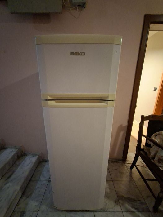 Хладилник с фризер  BEKO