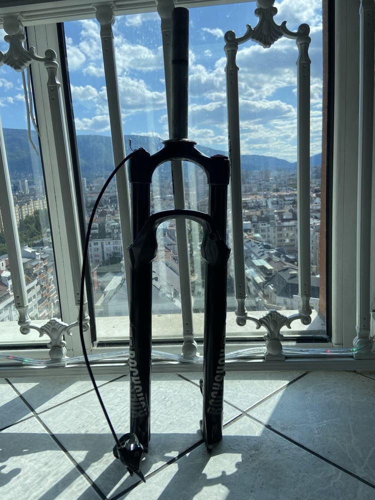 Въздушна вилка rockshox QR 100mm