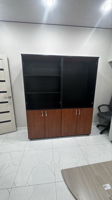 Шкафы офисные продам срочно