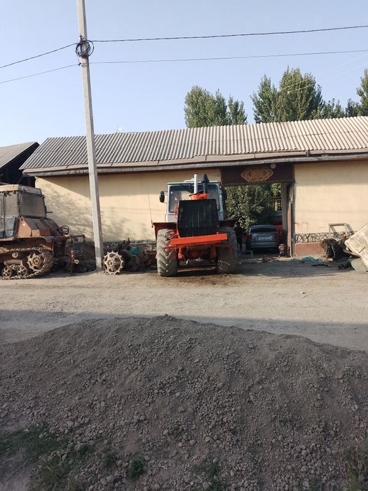Трактор150 сотилади