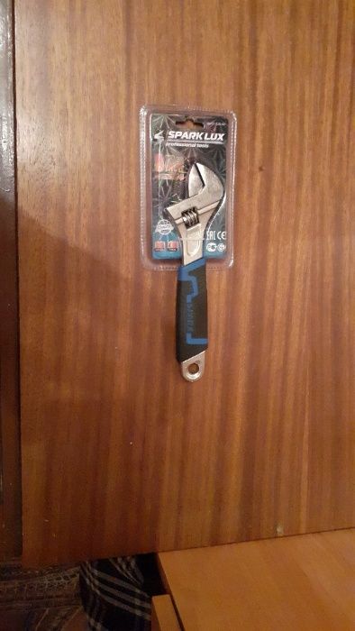 Продам ключи развод. с эргоном. 2-компонент. ручкой (сделано в России)