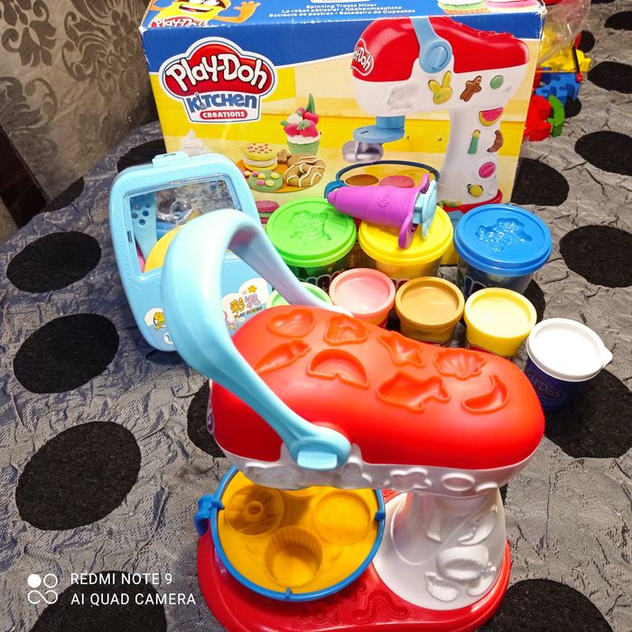 Машина за сладкиши и пластилини