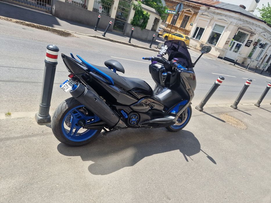 Yamaha T-max 500