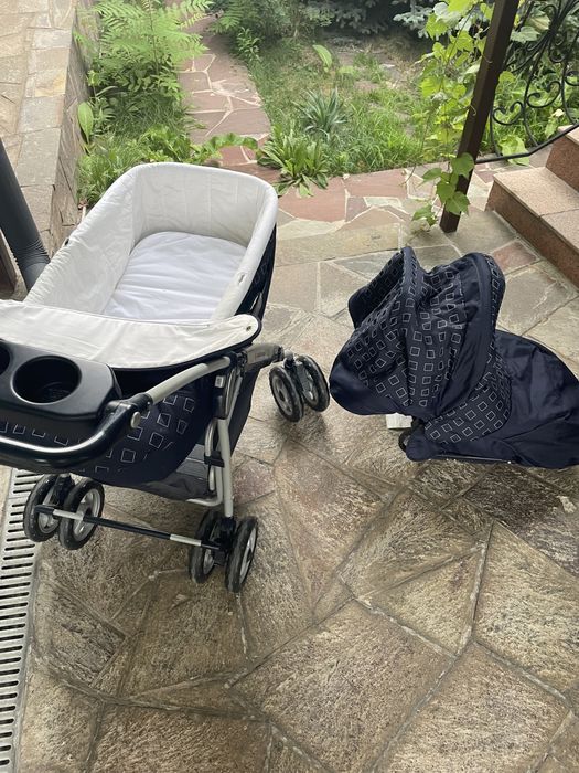 Коляска Peq-Perego