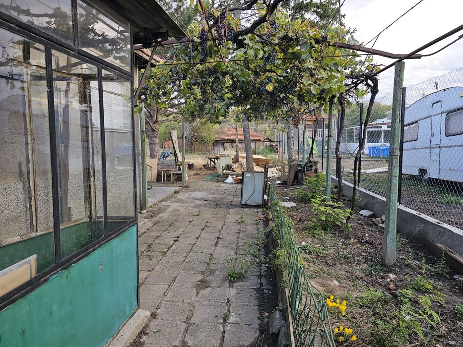 Лична продажба.в кв болярово.1430кв